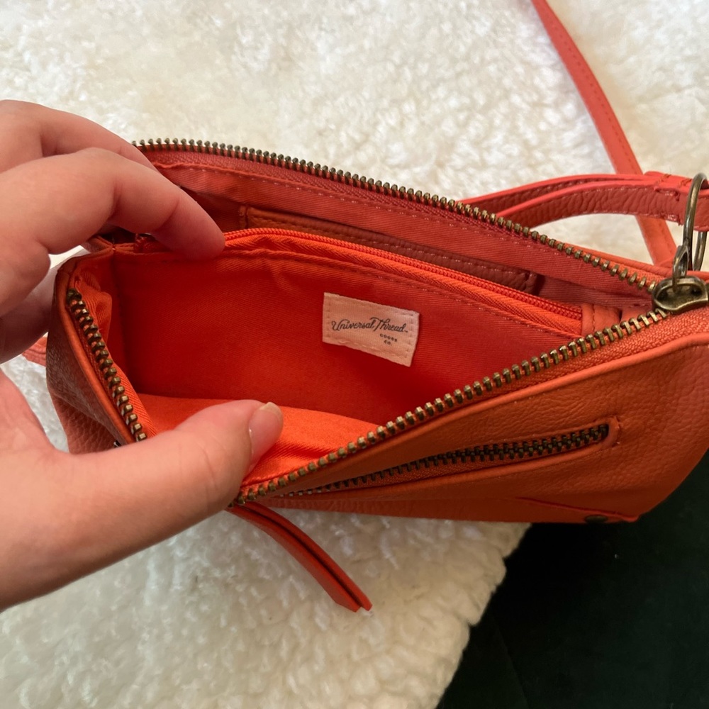 Purse - Picture 2 of 2